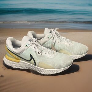 Nike React Miler 3 DD0490-004 Light Bone / Mint Foam Men's Running Shoes Size 10